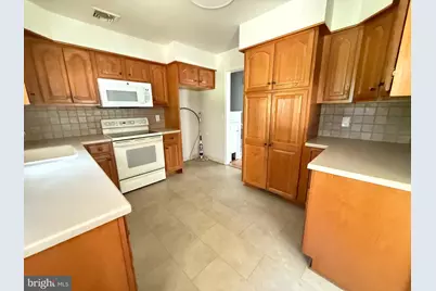706 W Berger Street, Emmaus, PA 18049 - Photo 11