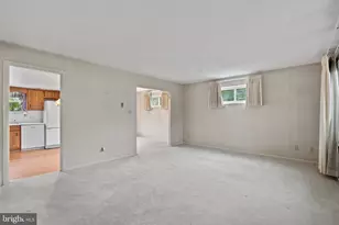 5131 Fairlawn Rd, Center Valley, PA 18034 - Photo 9