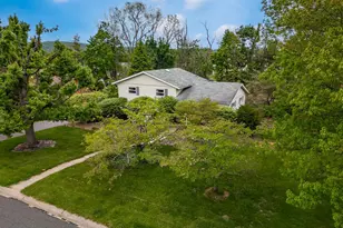 5131 Fairlawn Rd, Center Valley, PA 18034 - Photo 1