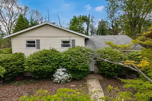 5131 Fairlawn Rd, Center Valley, PA 18034 - Photo 3