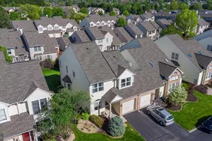 323 Surrey Pl, Macungie, PA 18062 - Photo 3