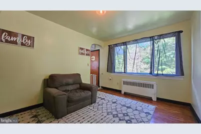 848 Hoffert, Fountain Hill, PA 18015 - Photo 5