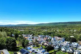 429 W South St, Slatington, PA 18080 - Photo 21