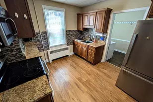 429 W South St, Slatington, PA 18080 - Photo 9