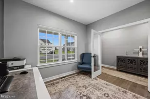 8150 Parker Pl, Fogelsville, PA 18051 - Photo 7