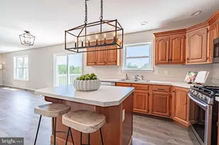 385 Farmington Rd, Breinigsville, PA 18031 - Photo 29