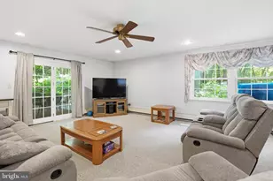 1480 Pennsylvania Ave, Emmaus, PA 18049 - Photo 5