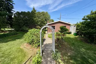 1731 Chapel Ave, Allentown, PA 18103 - Photo 31