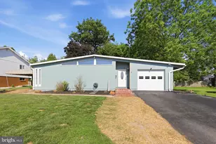 1115 N 38th St, Allentown, PA 18104 - Photo 1