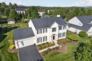 7018 Tuscany Dr, Macungie, PA 18062 - Photo 3