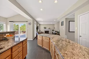 7018 Tuscany Dr, Macungie, PA 18062 - Photo 23