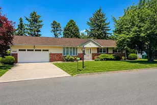 7515 Woodbine Rd, Macungie, PA 18062 - Photo 1