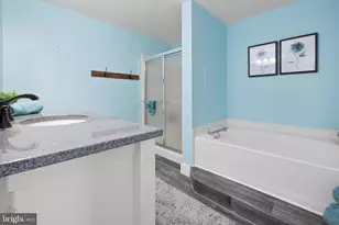 4079 Waterford Dr, Center Valley, PA 18034 - Photo 15