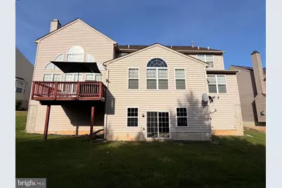 894 Yorkshire Drive, Breinigsville, PA 18031 - Photo 7