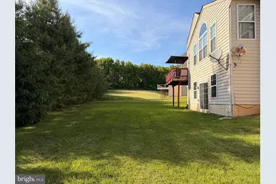 894 Yorkshire Drive, Breinigsville, PA 18031 - Photo 11