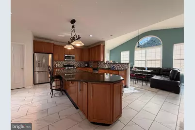 894 Yorkshire Drive, Breinigsville, PA 18031 - Photo 17