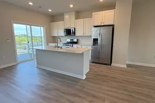 8203 Brodie Ct, Breinigsville, PA 18031 - Photo 43