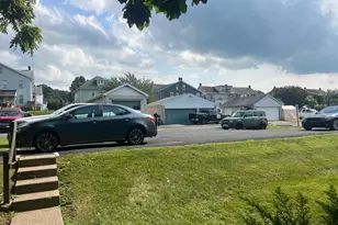 526 Broad St, Emmaus, PA 18049 - Photo 3