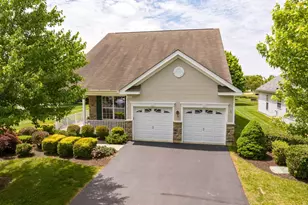 2040 Kingsview Rd, Macungie, PA 18062 - Photo 1