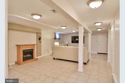 1635 E Emmaus Avenue, Allentown, PA 18103 - Photo 41