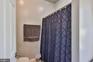 1635 E Emmaus Ave, Allentown, PA 18103 - Photo 35