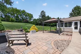 4701 Main Rd W, Emmaus, PA 18049 - Photo 19