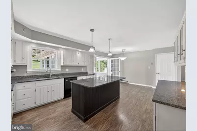 4701 Main Rd W, Emmaus, PA 18049 - Photo 11