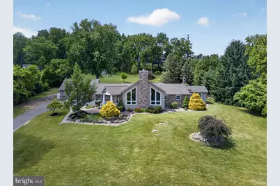 4701 Main Rd W, Emmaus, PA 18049 - Photo 3