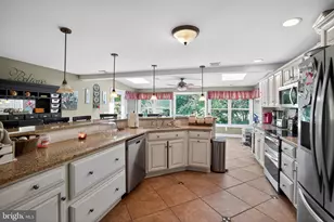 4844 Pine Grove Cir, Allentown, PA 18106 - Photo 3