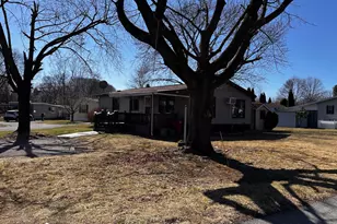 8955 Breinig Run Cir, Breinigsville, PA 18031 - Photo 3