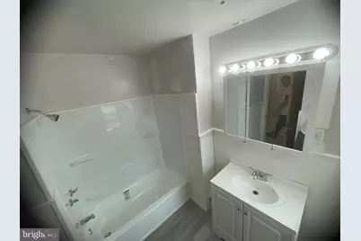 213 N N 15th Street, Allentown, PA 18102 - Photo 7