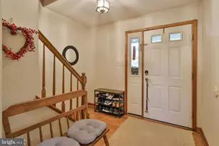 7049 Carriage Dr, Coopersburg, PA 18036 - Photo 5