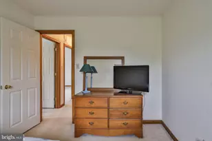 7049 Carriage Dr, Coopersburg, PA 18036 - Photo 25