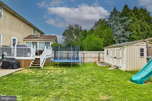 411 E Oxford St, Coopersburg, PA 18036 - Photo 31