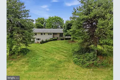1657 Clearview Road, Coplay, PA 18037 - Photo 13