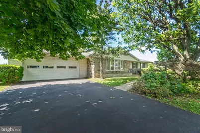 1657 Clearview Road, Coplay, PA 18037 - Photo 3