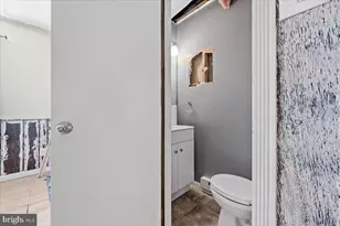 2230 N Lehigh Ave, Whitehall, PA 18052 - Photo 11
