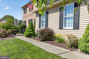 4601 Christina Dr, Whitehall, PA 18052 - Photo 3