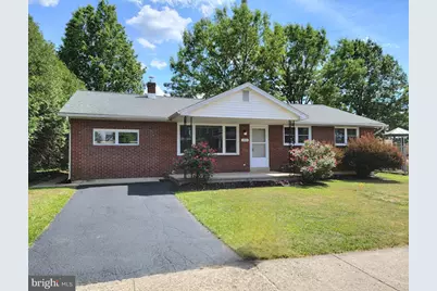 320 E Landis Street, Coopersburg, PA 18036 - Photo 1