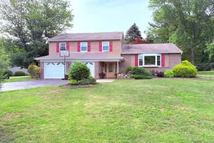 4804 Manor Way, East Greenville, PA 18041 - Photo 3