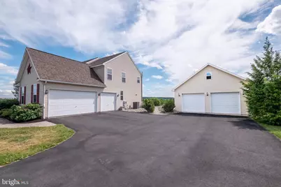 2912 Silver Creek Circle, Kutztown, PA 19530 - Photo 3