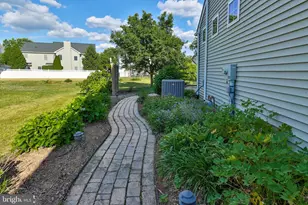 4826 Somerset Ln, Macungie, PA 18062 - Photo 85