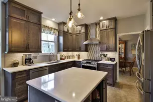 4826 Somerset Ln, Macungie, PA 18062 - Photo 5