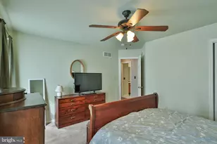 4826 Somerset Ln, Macungie, PA 18062 - Photo 33