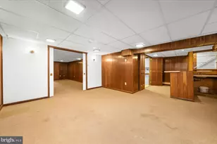 5824 Holiday Dr, Allentown, PA 18104 - Photo 25