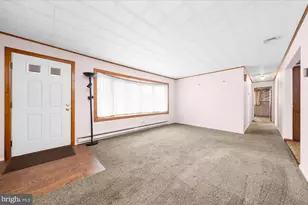 5824 Holiday Dr, Allentown, PA 18104 - Photo 5