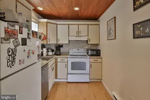 1330 S 9th St, Allentown, PA 18103 - Photo 19