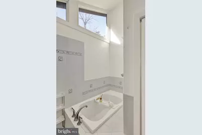 2210 Greenwood Road, Allentown, PA 18103 - Photo 25