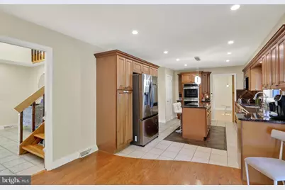 2210 Greenwood Road, Allentown, PA 18103 - Photo 9
