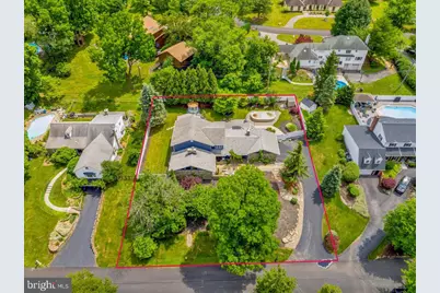 2210 Greenwood Road, Allentown, PA 18103 - Photo 3